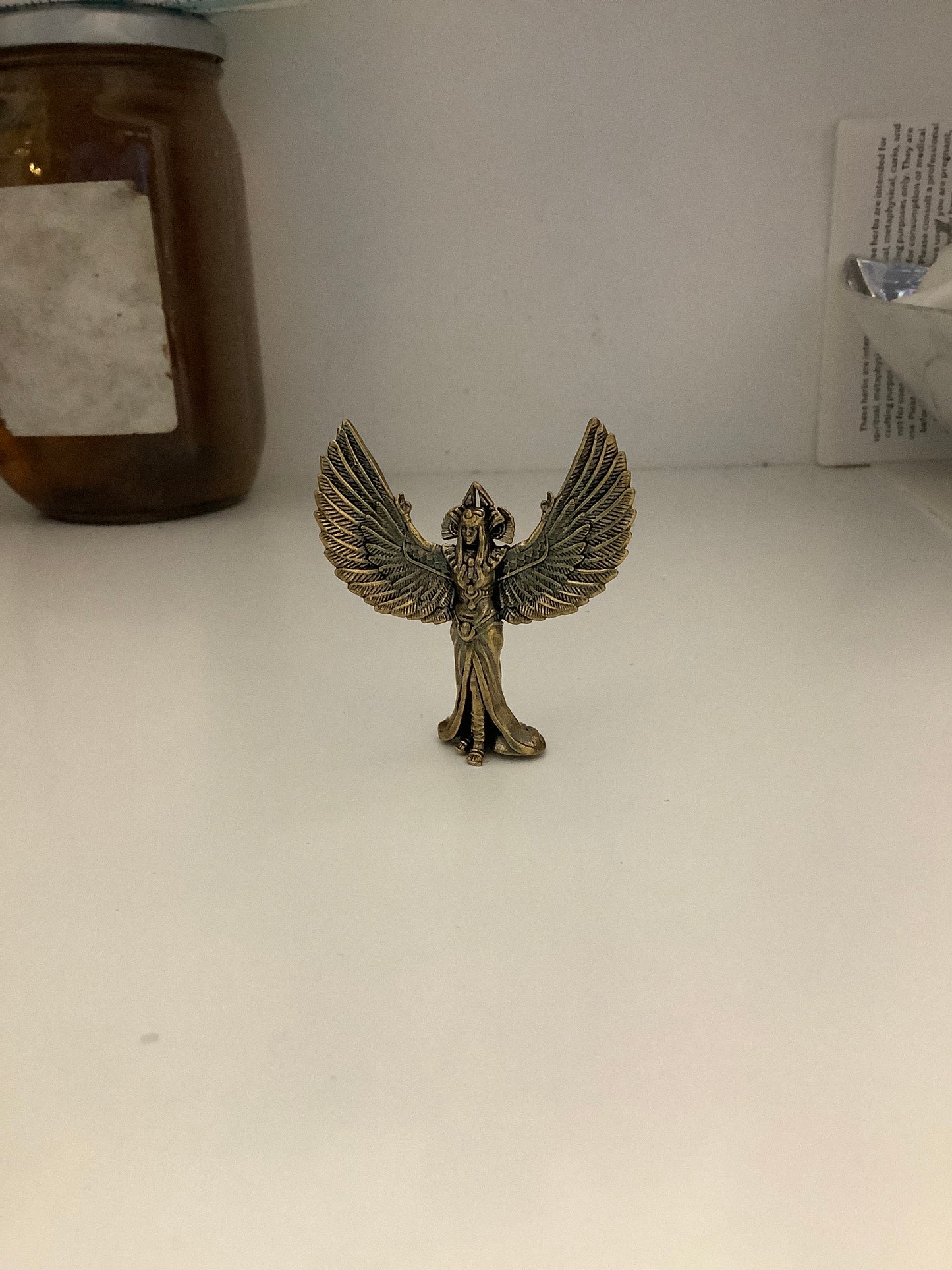Statue - Mini Isis