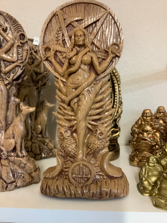 Statue Goddess Lilith 2